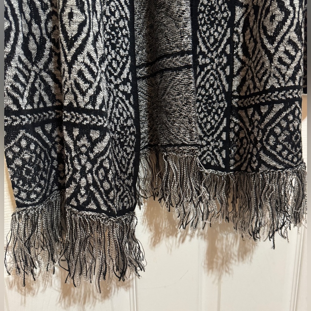 Ruby Rd. Aztec pattern cardigan size petite medium - image 5